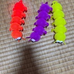 振って光るおもちゃの画像