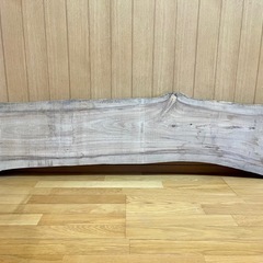木材 一枚板 テーブル イス DIY 木の種類は分かりませんの画像