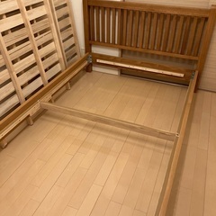 差し上げます。中古セミダブルベッド&マットレスの画像