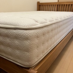 差し上げます。中古セミダブルベッド&マットレスの画像