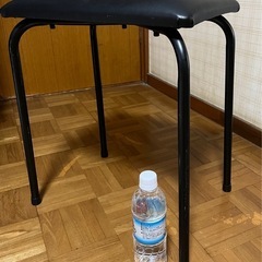 電子ピアノ椅子の画像