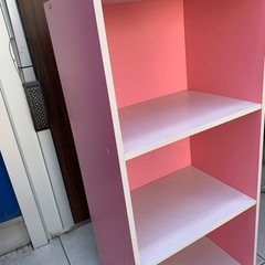 ピンクのカラーボックスの画像