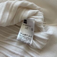 GU ニットの画像