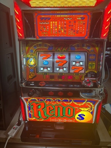 スロット実機 希少レア台 リノ Reno コイン不要機付き スロット 実機 山佐 リノ実機 【コイン不要機付き】