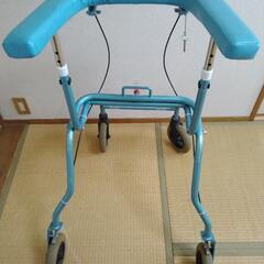リハビリ用歩行器　介護用品の画像