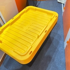 プラスチック収納ボックス3個まとめ取引の画像