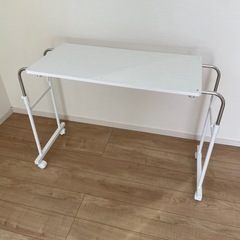 昇降式　ベッドテーブルの画像