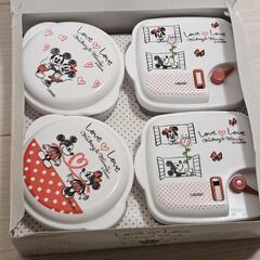 ミッキー&ミニータッパー　電子レンジ対応容器セット4点　本日中の引き取りの画像