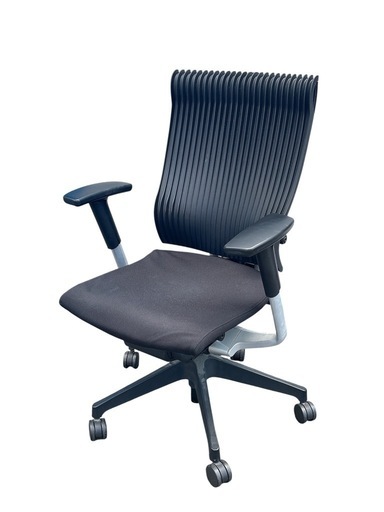 スピーナチェア エラストマー 肘付 オフィスチェア イトーキ ブラック