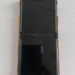 折りたたみスマホ motorola razr 5G ジャンクの画像