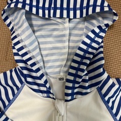 ラッシュガード 女の子　120cm 水着　プールの画像