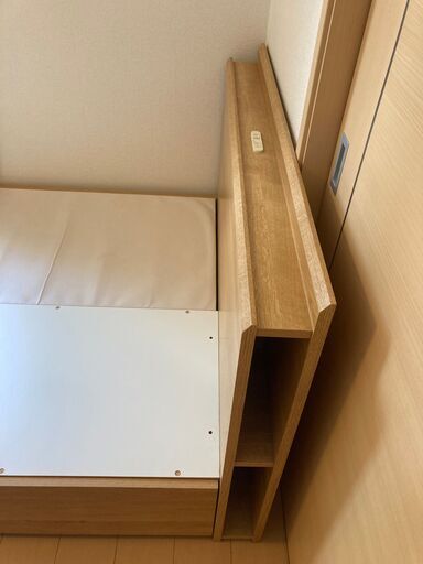  【美品】セミダブルベッド (マットレス付き／なし) Semi-double Bed (Can include mattress on