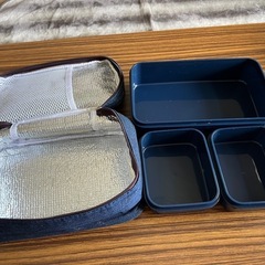 ピクニックセット　お弁当箱の画像