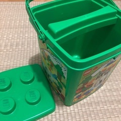 レゴのバケツ(バケツのみ)の画像