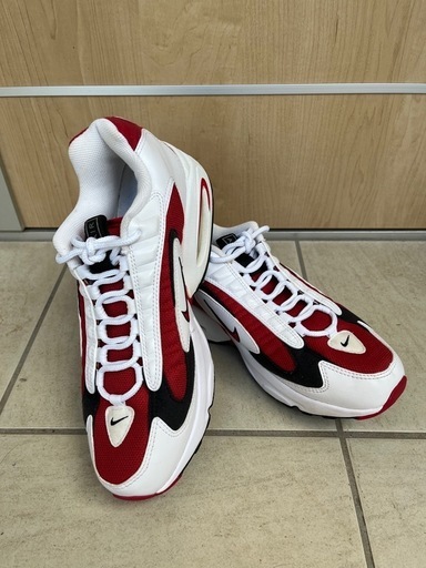 スニーカー　　NIKE  27.5cm