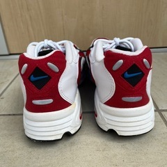 スニーカー　　NIKE  27.5cmの画像
