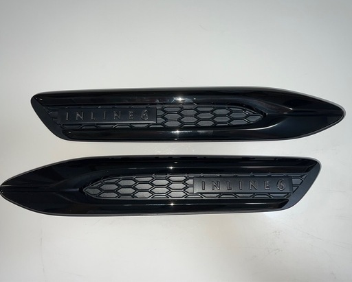 マツダ 純正部品 cx-60 ガーニッシュ 左右セット ダーク色