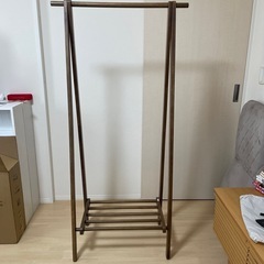 ハンガーラック　ニトリ