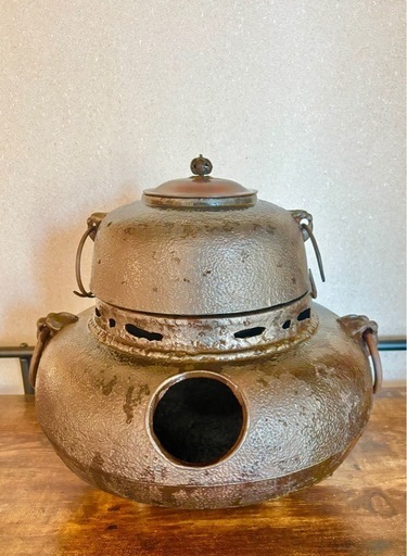 古い 茶釜
