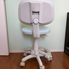 子ども用　椅子の画像