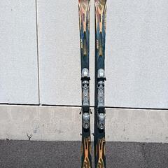 スキー、スキーブーツ