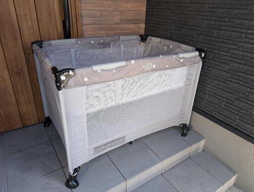 折りたたみ可能ベビーベッド中古 日本製 「ワンタッチハイベッド クール」 ベビーベッド