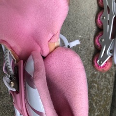 インラインスケート 子供用 ジュニア ローラースケート キッズ 大人用 女の子 男の子 サイズ調整可能 発光 初心者向け 静音 通気 (M, PINK)の画像