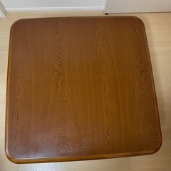 こたつテーブルの画像