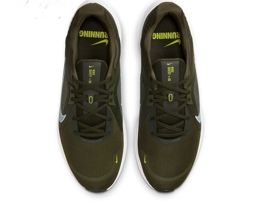 ナイキシューズ新品　27センチ クエスト 5  ランニングシューズ NIKE