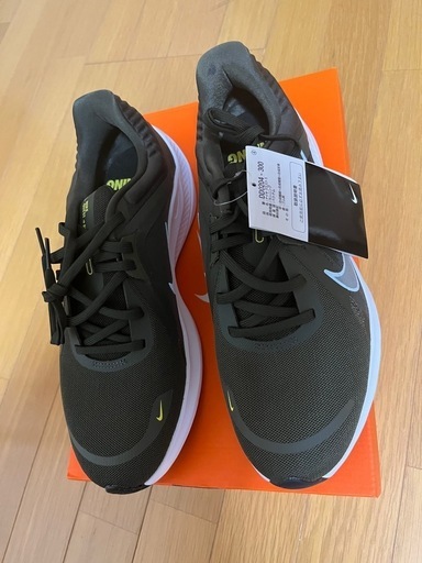 ナイキシューズ新品　27センチ クエスト 5  ランニングシューズ NIKE