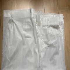 遮光カーテンとレースカーテンの画像