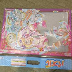 プリキュアのパズル65ピースの画像