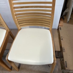 名古屋市お届け無料ダイニングチェア三脚セットの画像
