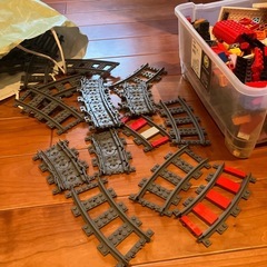 大量のLEGO（レゴ）の画像