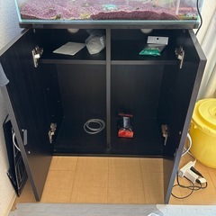 水槽、水槽台、金魚、濾過器の画像