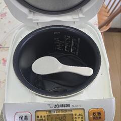 炊飯器の画像