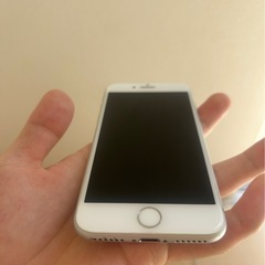 SIMフリーiPhone8 64Gバイト本日限定早い者勝ち！の画像