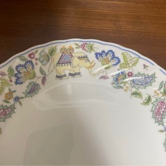 NARUMI エレファントデザインの円形皿 大皿の画像