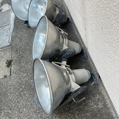 東芝HID照明器具　HT-4051X　東芝ライテック　水銀灯　投光器　10年製の画像