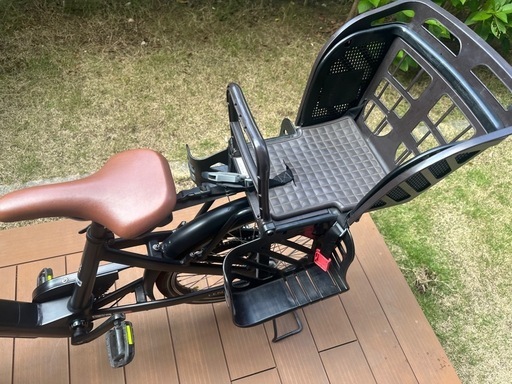 BESV CF1 LENA  電動アシスト自転車。
手渡し 希望 子供載せ チャイルドシート