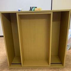 8/10か8/11引き取り可能な方0円【中古】本棚 可動式の画像