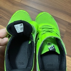 ニューバランス　キッズ　靴　21cmの画像
