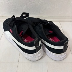 【最終価格】PUMA スニーカー 24.5cmの画像