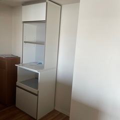 キッチンキッチン収納棚　
レンジボード収納食器棚の画像
