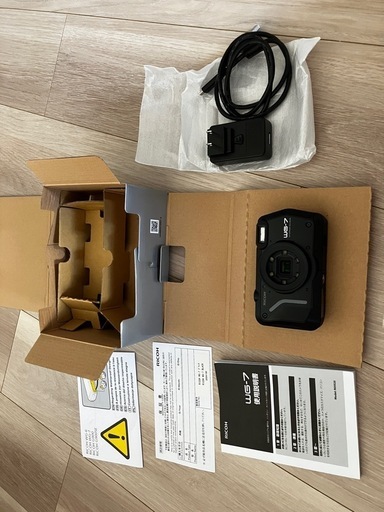 値下げました。コンパクトデジタルカメラ　RICOH -WG-7