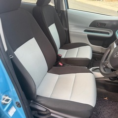トヨタ アクア 平成２４年 走行距離4万キロ 車検２年間 プッシュスタートの画像