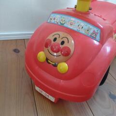アンパンマン　足こぎ乗用玩具の画像