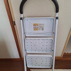 折り畳みステップチェア　3段の画像