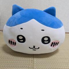 ハチワレ寝そべりぬいぐるみの画像