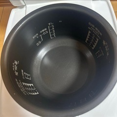 Mitsubishi Electric NJ-KSE-106 炊飯器　18年製の画像